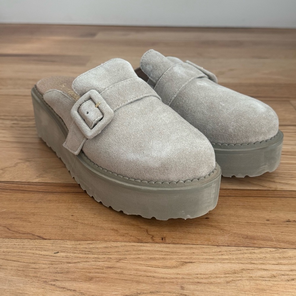 Seychelles Come Together Platform Mule in Sand sz 8.5